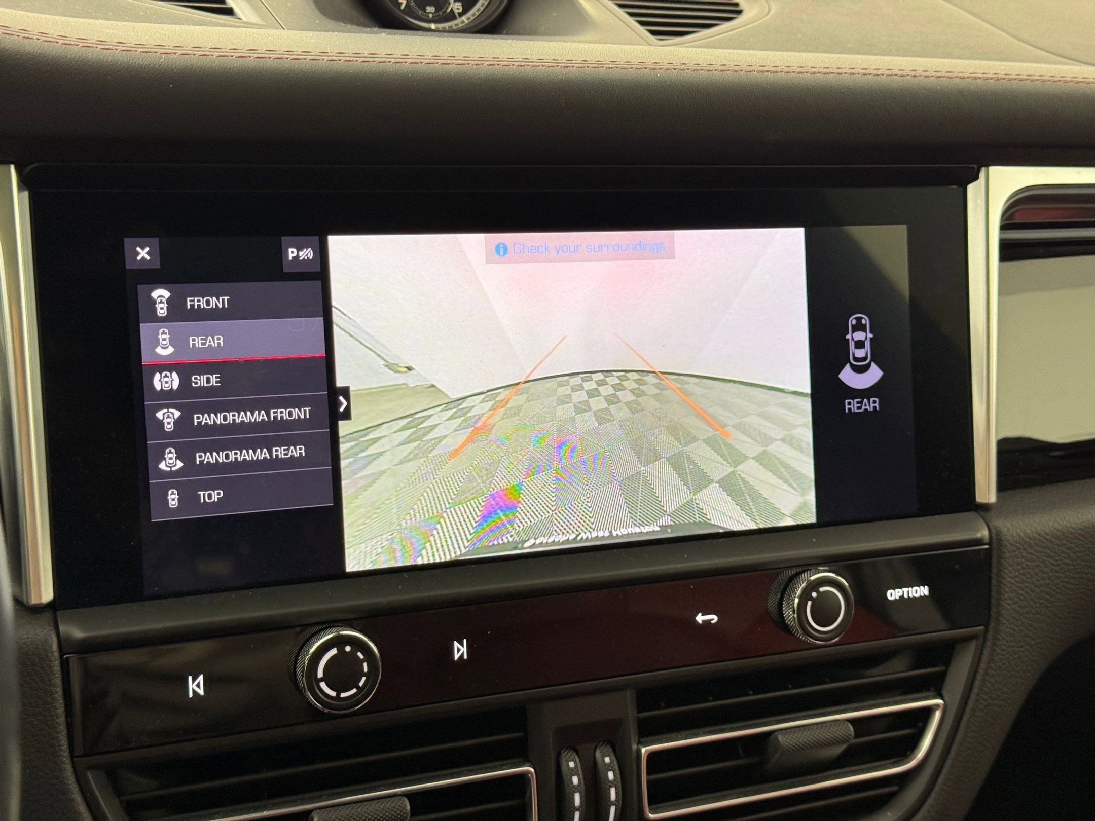 Certified 2022 Porsche Macan image 25