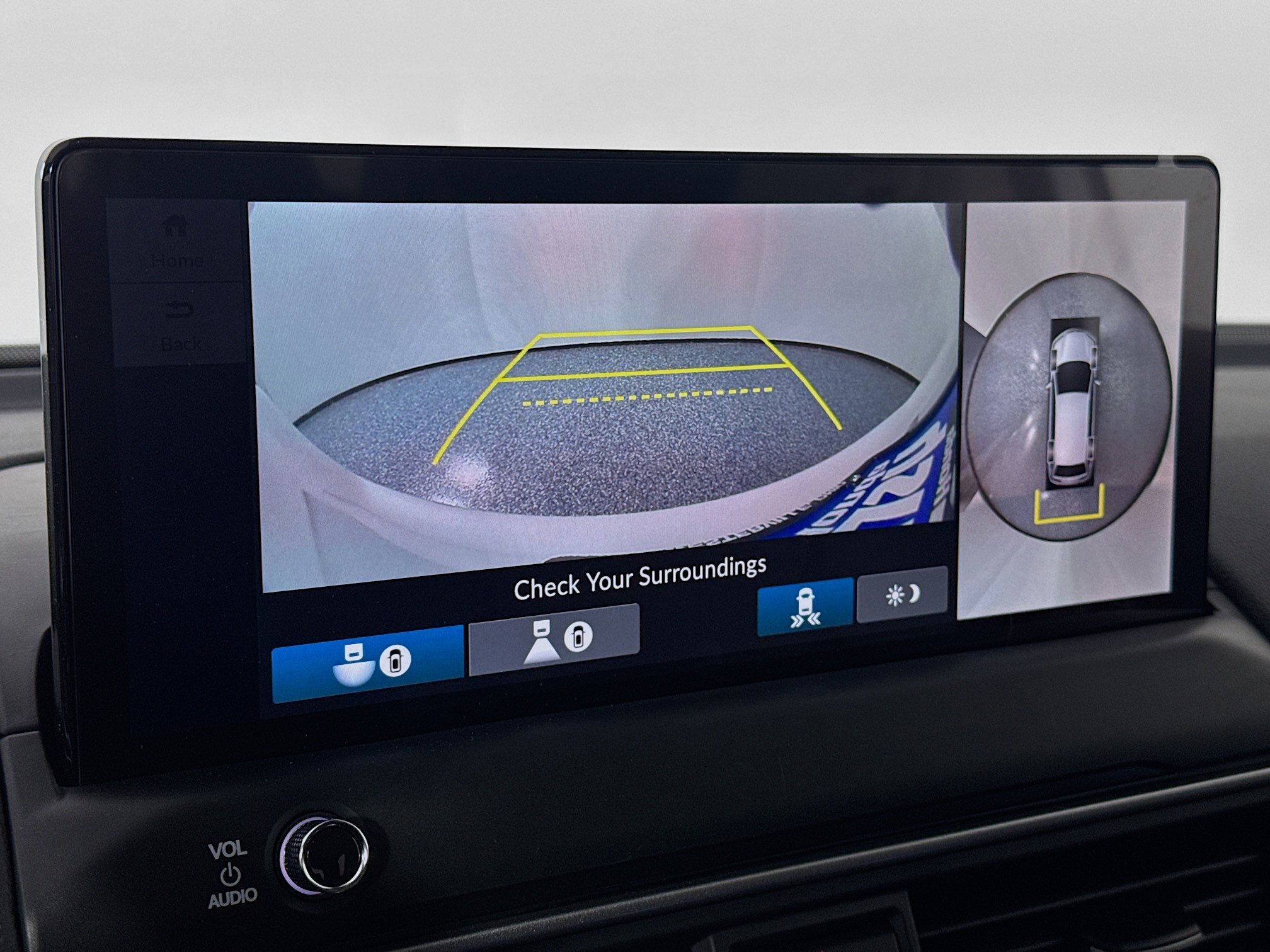 New 2026 Honda Pilot Touring image 14