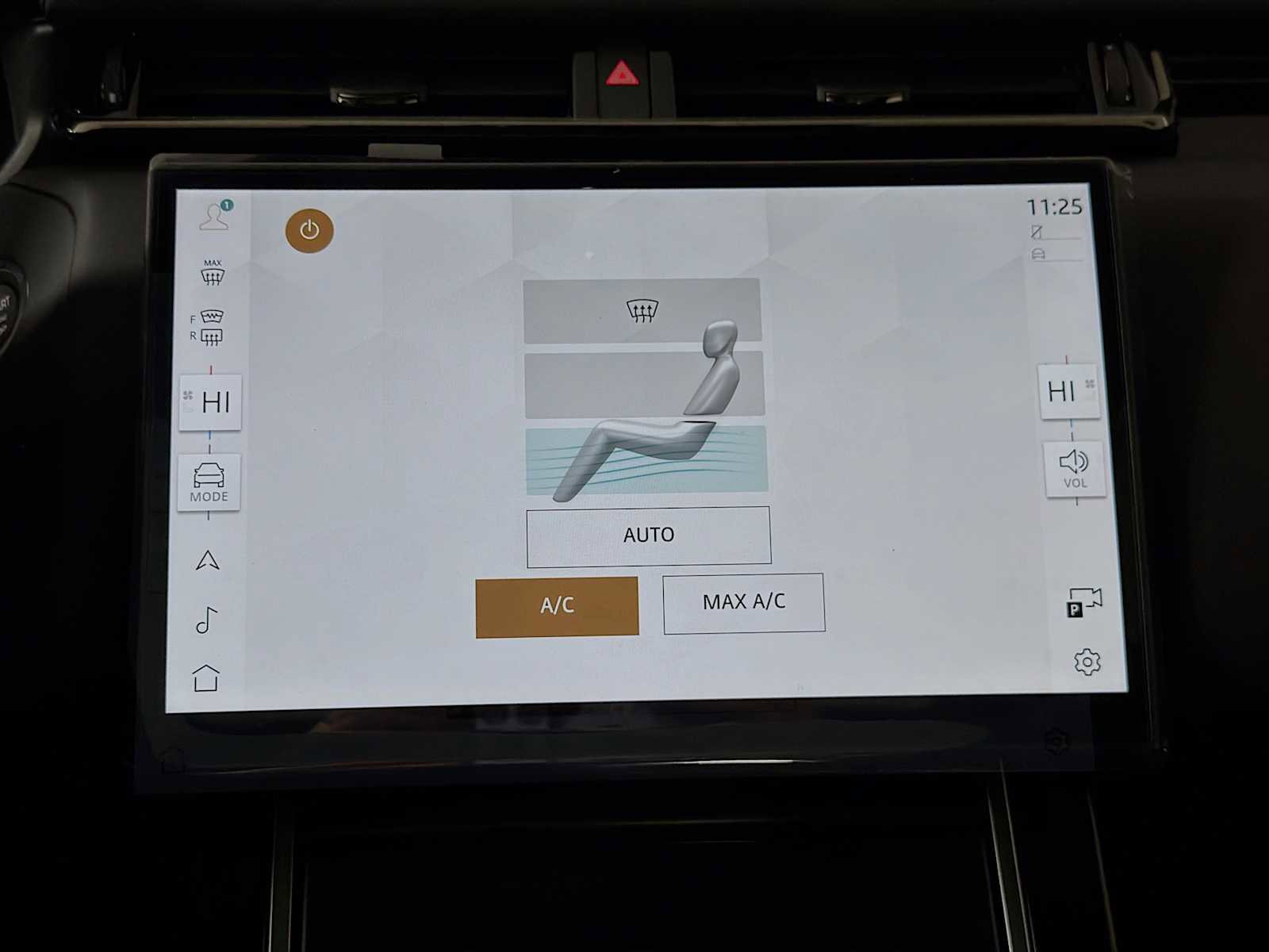 New 2026 Land Rover Range Rover Velar Dynamic SE AWD/4WD image 17