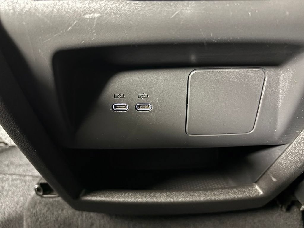 Used 2025 Chevrolet Traverse Z71 AWD/4WD image 34