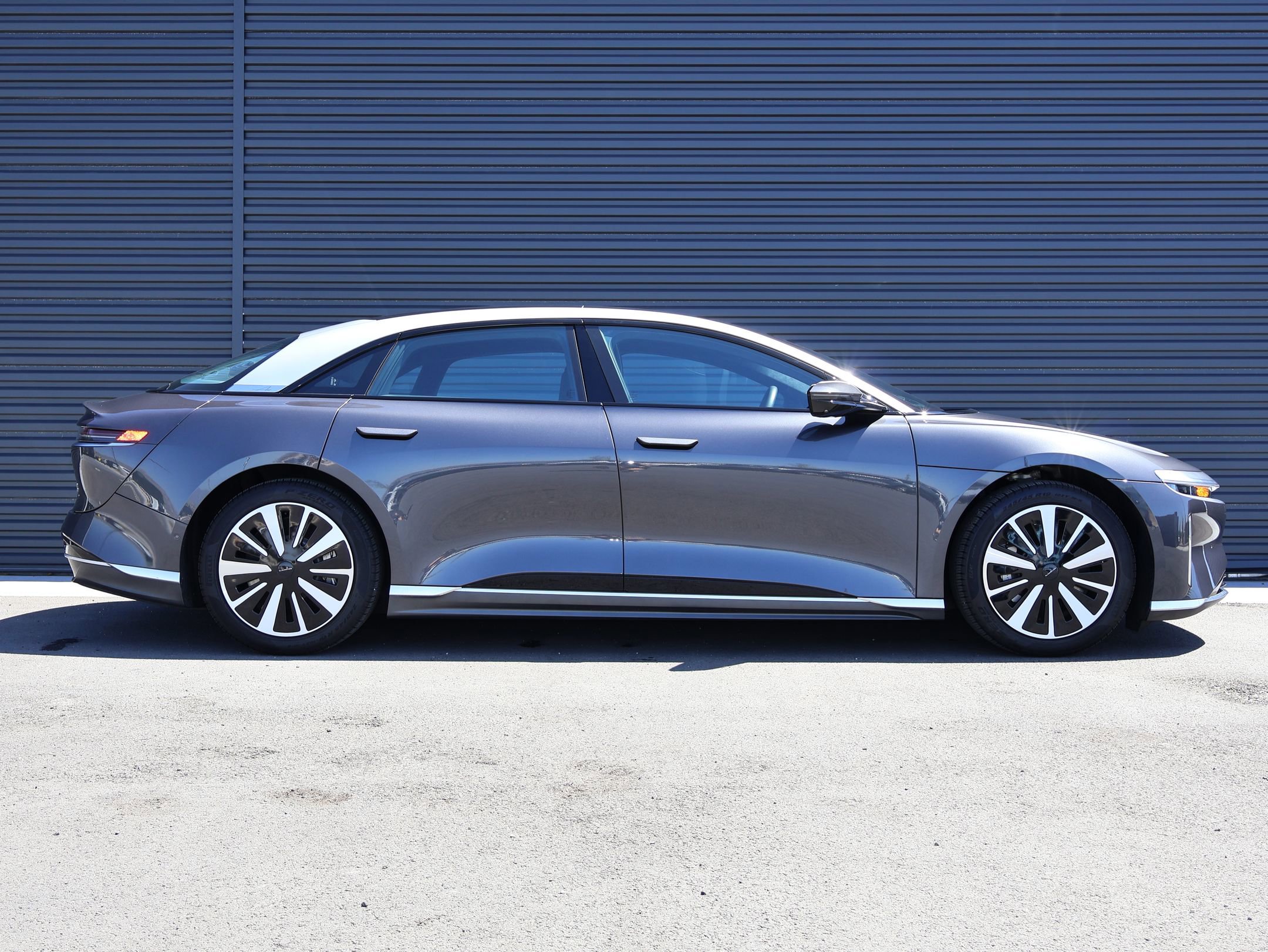 Used 2024 Lucid Air Touring AWD/4WD image 4
