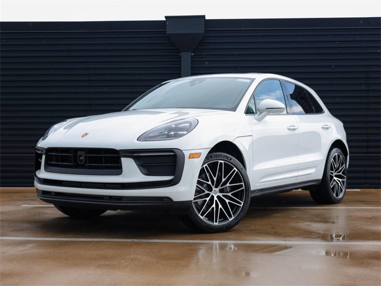 Certified 2025 Porsche Macan AWD/4WD video 1