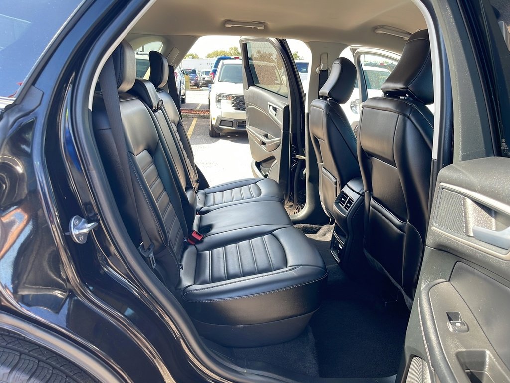 Certified 2024 Ford Edge SEL w/ Convenience Package image 15