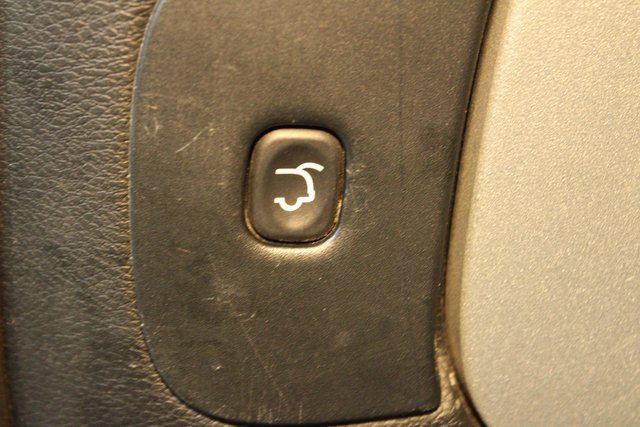 Used 2017 Jeep Cherokee Latitude w/ Comfort & Convenience Group image 17