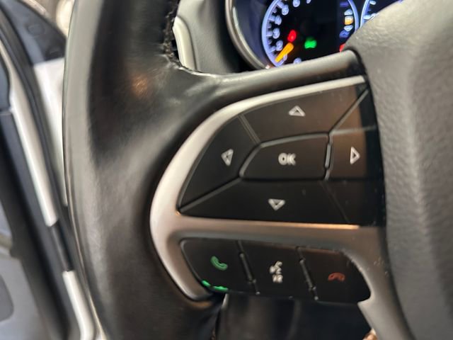 Used 2019 Jeep Grand Cherokee Limited image 31