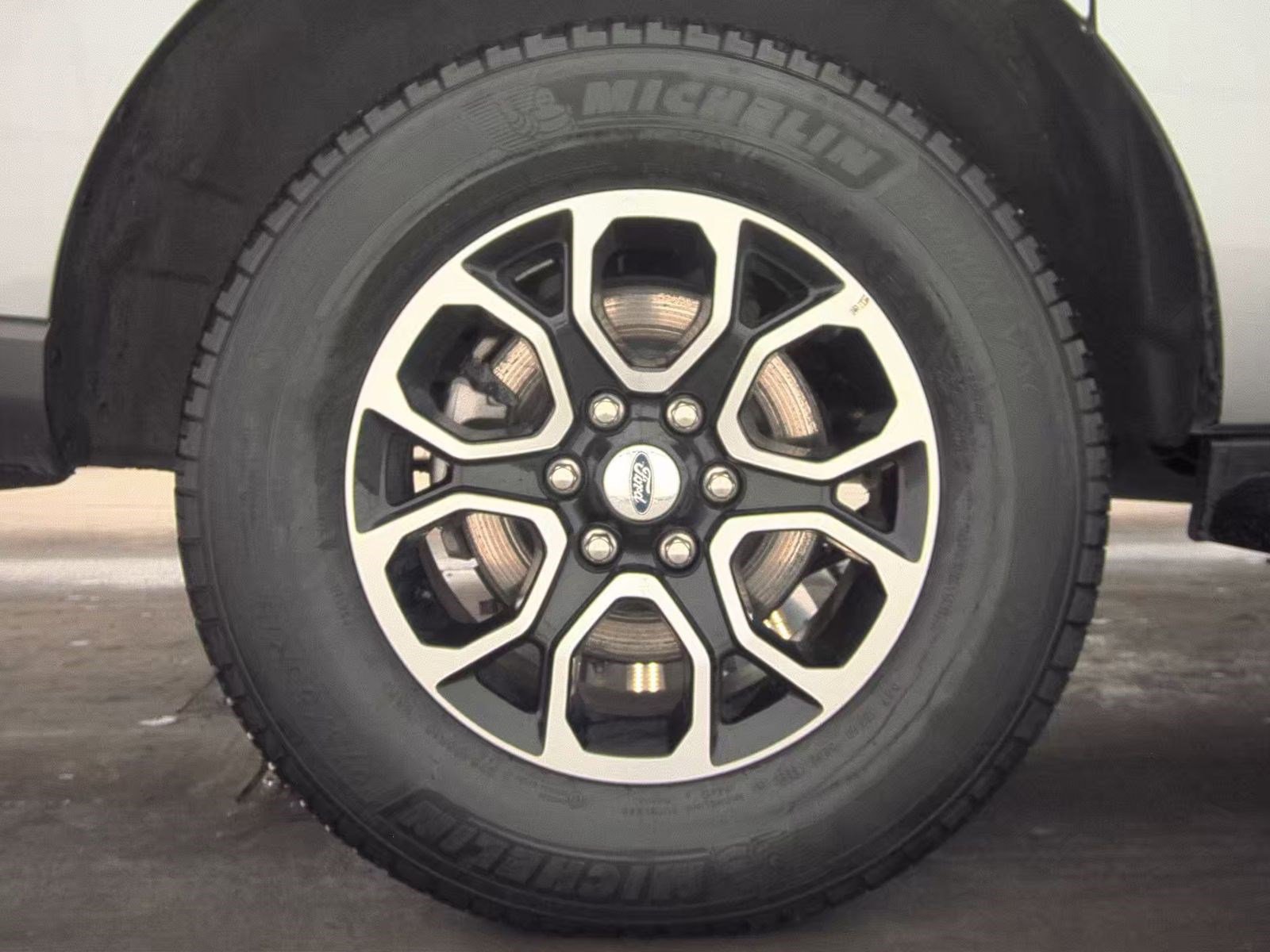 Used 2024 Ford Expedition Max XLT image 11