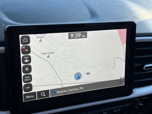 Used 2023 Hyundai Venue Limited image 15