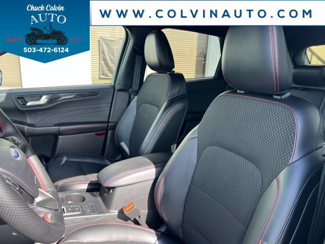 Used 2025 Ford Escape ST-Line Select AWD/4WD image 15