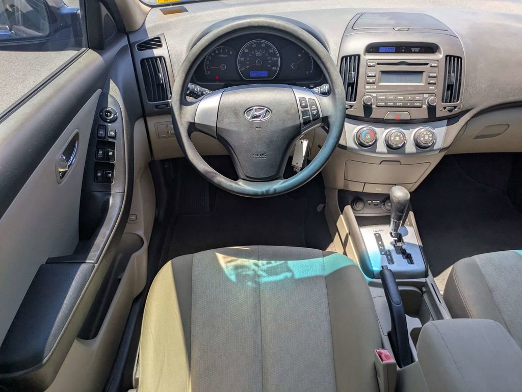 Used 2010 Hyundai Elantra GLS FWD image 15