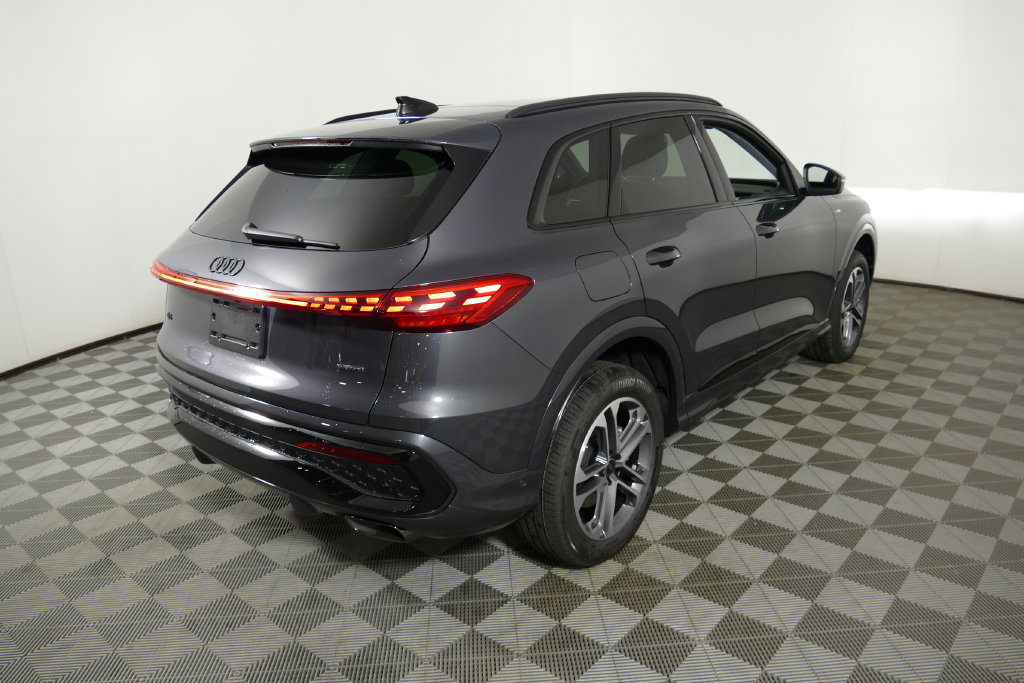 New 2026 Audi Q5 2.0T AWD/4WD image 3