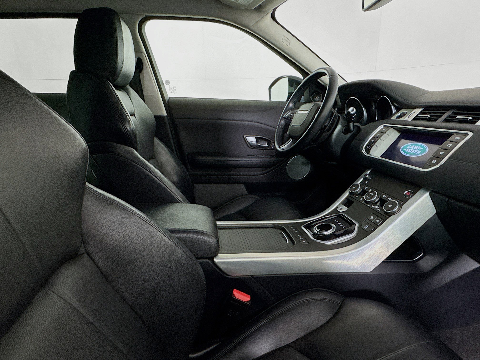 Used 2017 Land Rover Range Rover Evoque SE image 48