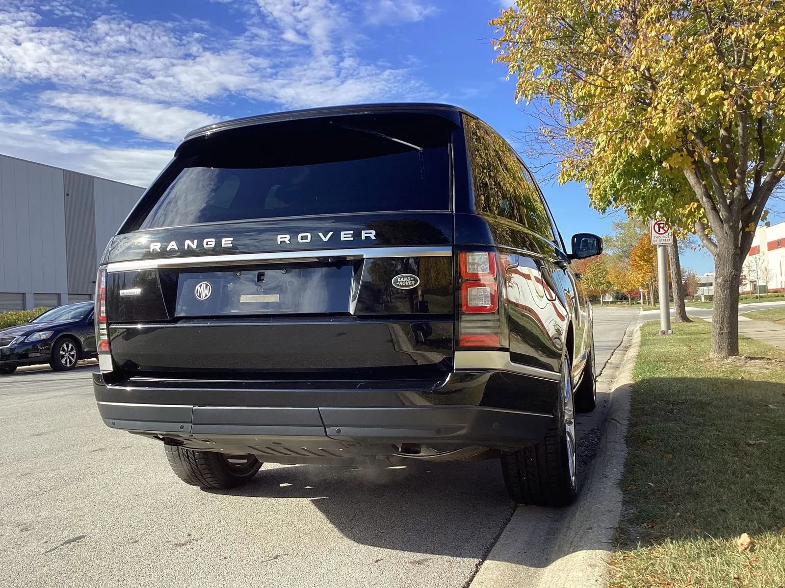 Used 2016 Land Rover Range Rover Supercharged image 11