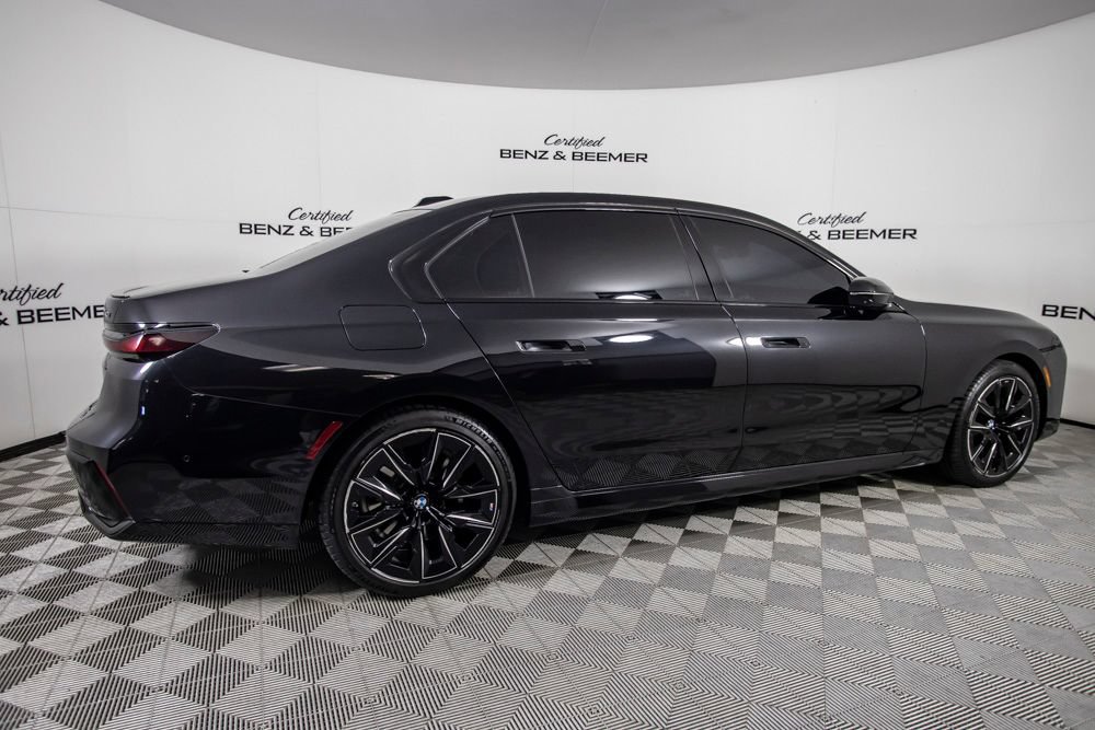 Used 2023 BMW 740i RWD image 4