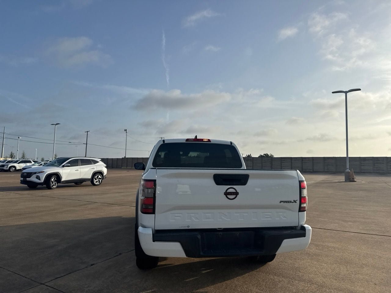 Used 2022 Nissan Frontier Pro-X RWD image 17