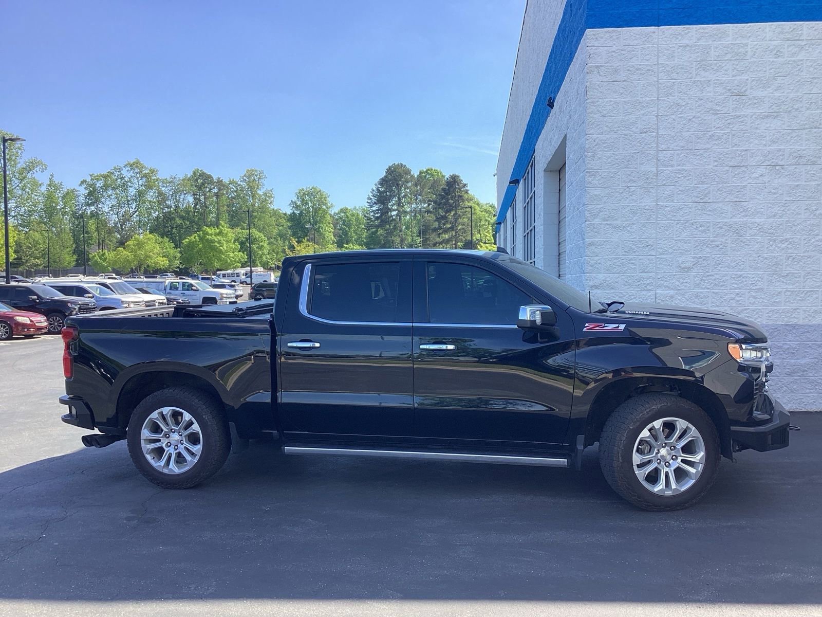 Used 2022 Chevrolet Silverado 1500 LTZ w/ LTZ Premium Package image 5