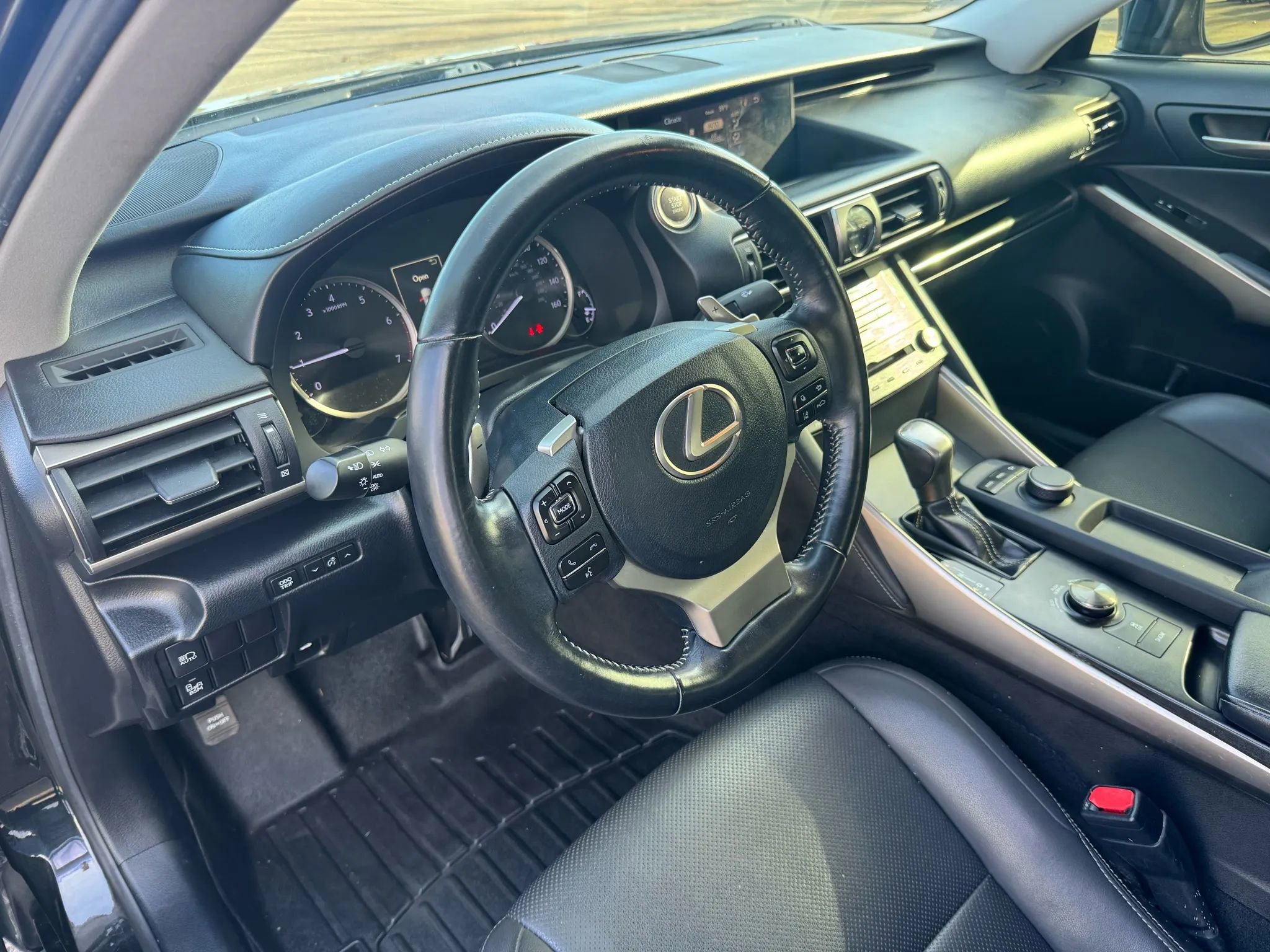 Used 2019 Lexus IS 300 image 16