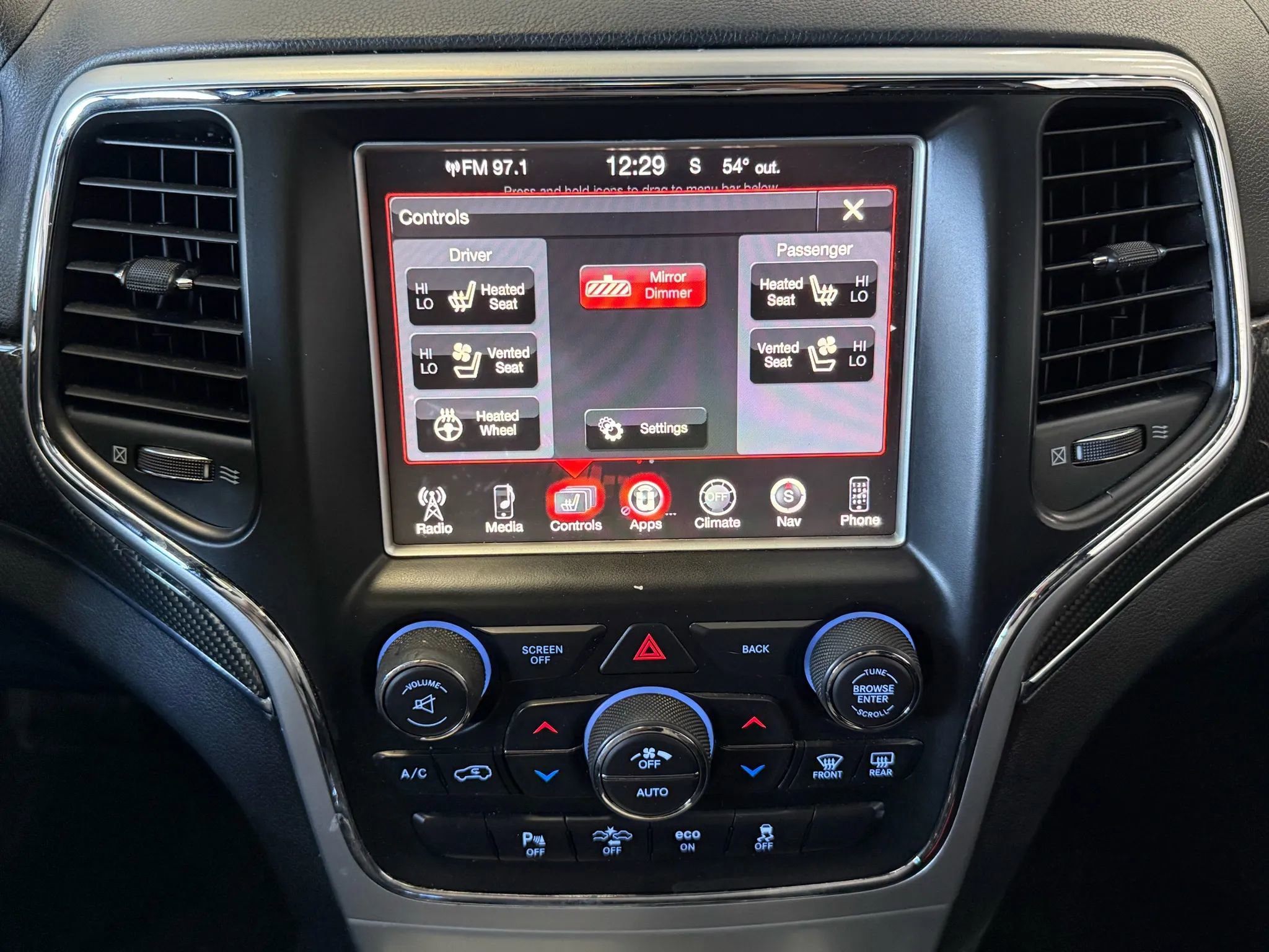 Used 2015 Jeep Grand Cherokee SRT image 15