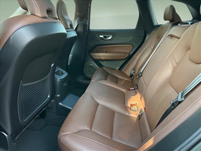 Used 2023 Volvo XC60 T8 Plus AWD/4WD image 11