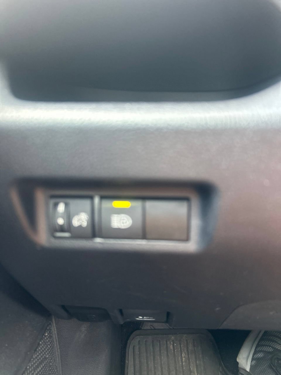Used 2024 Toyota RAV4 LE AWD/4WD image 26