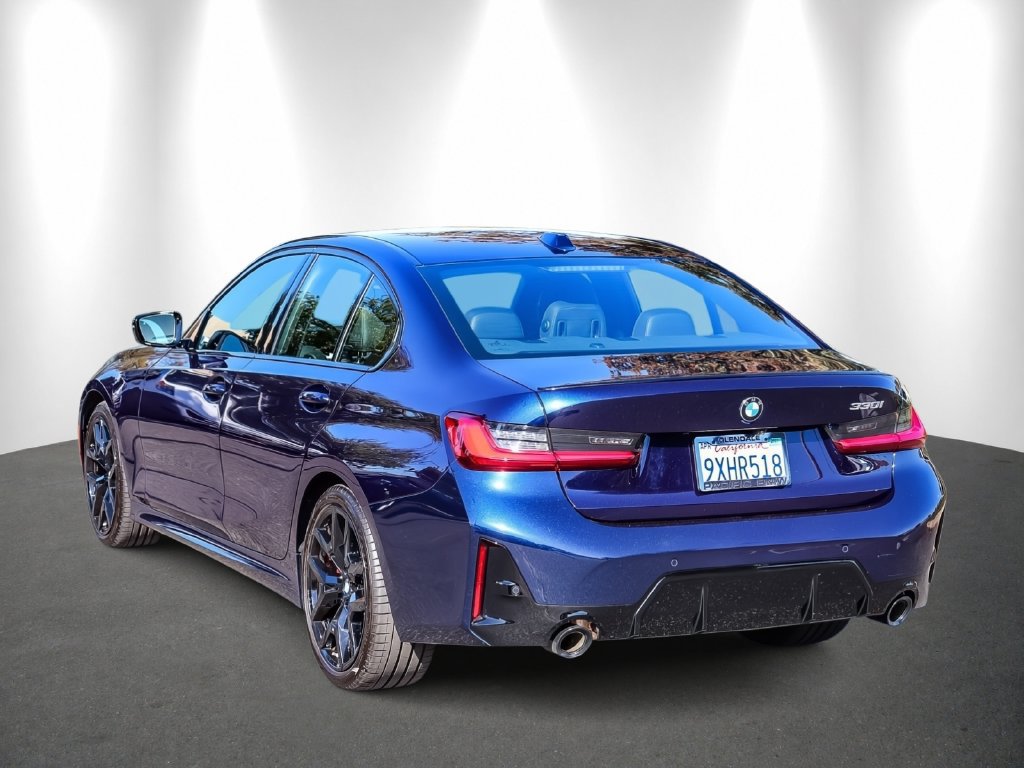 Used 2026 BMW 330i Sedan w/ M Sport Package RWD image 4
