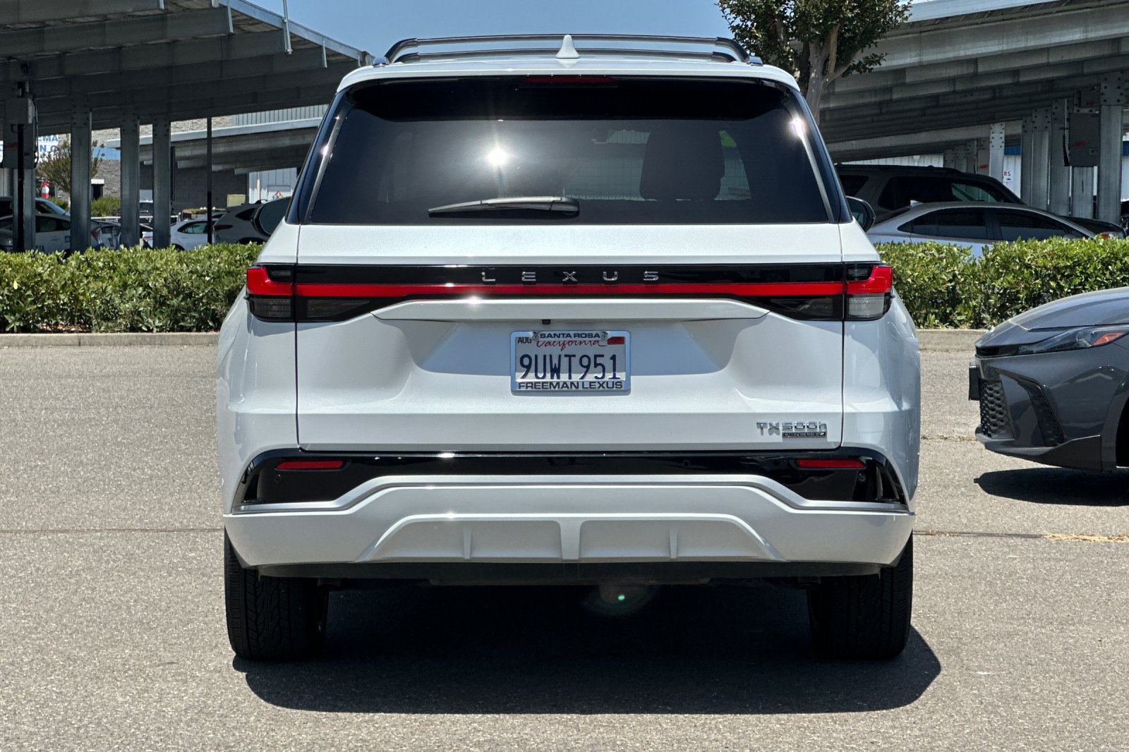 Certified 2025 Lexus TX 500h AWD image 5