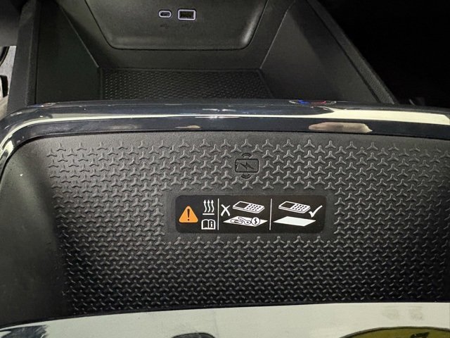 Used 2025 Chevrolet Equinox RS w/ LPO, Floor Liner Package image 15