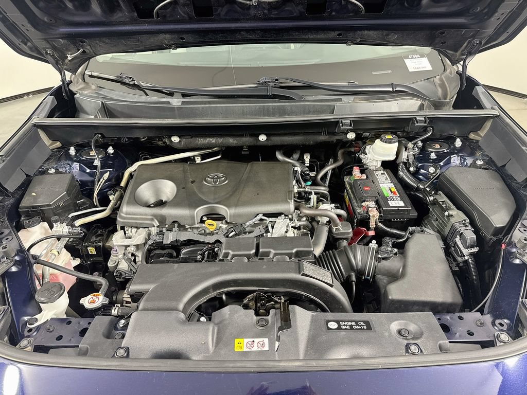 Used 2019 Toyota RAV4 XLE FWD image 32