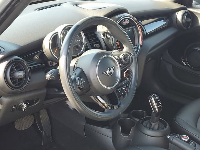 Used 2020 MINI Cooper 4-Door Hardtop FWD image 7