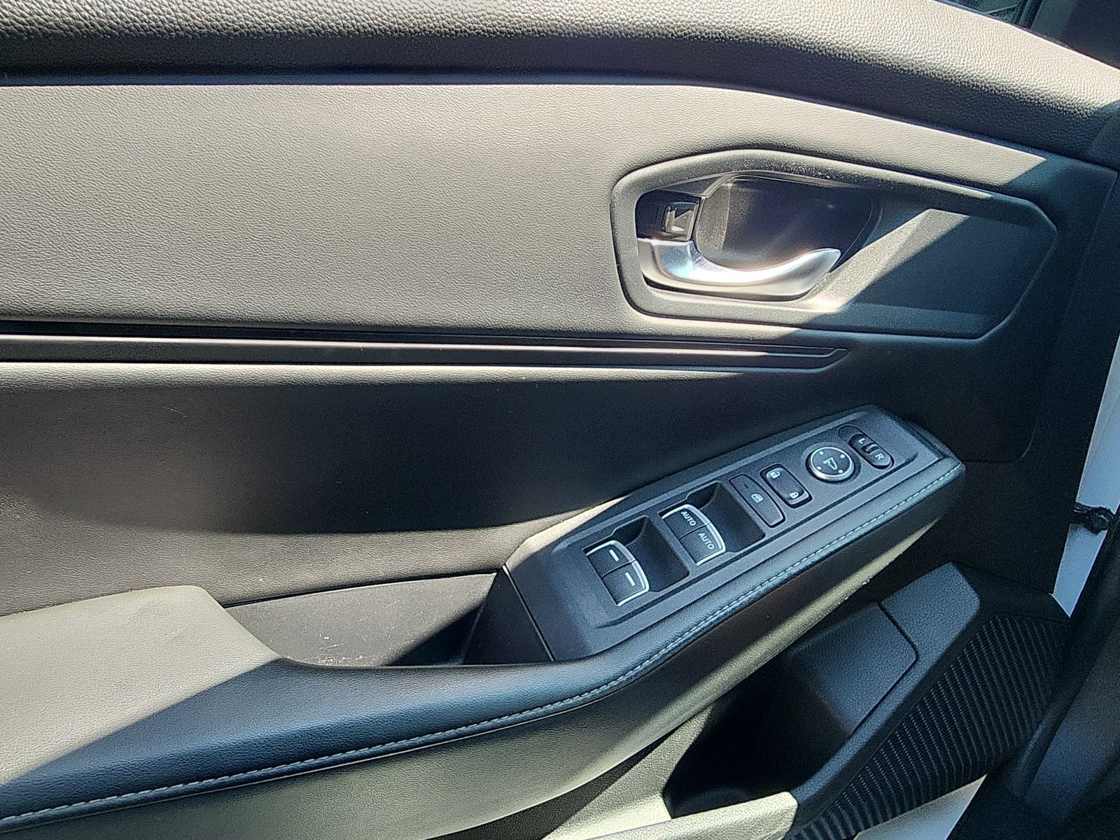 Used 2023 Honda Accord Sport image 18