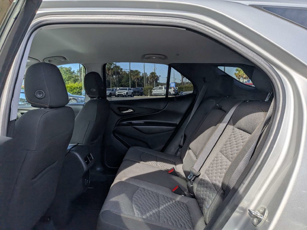 Used 2021 Chevrolet Equinox LT w/ Driver Convenience Package AWD/4WD image 14