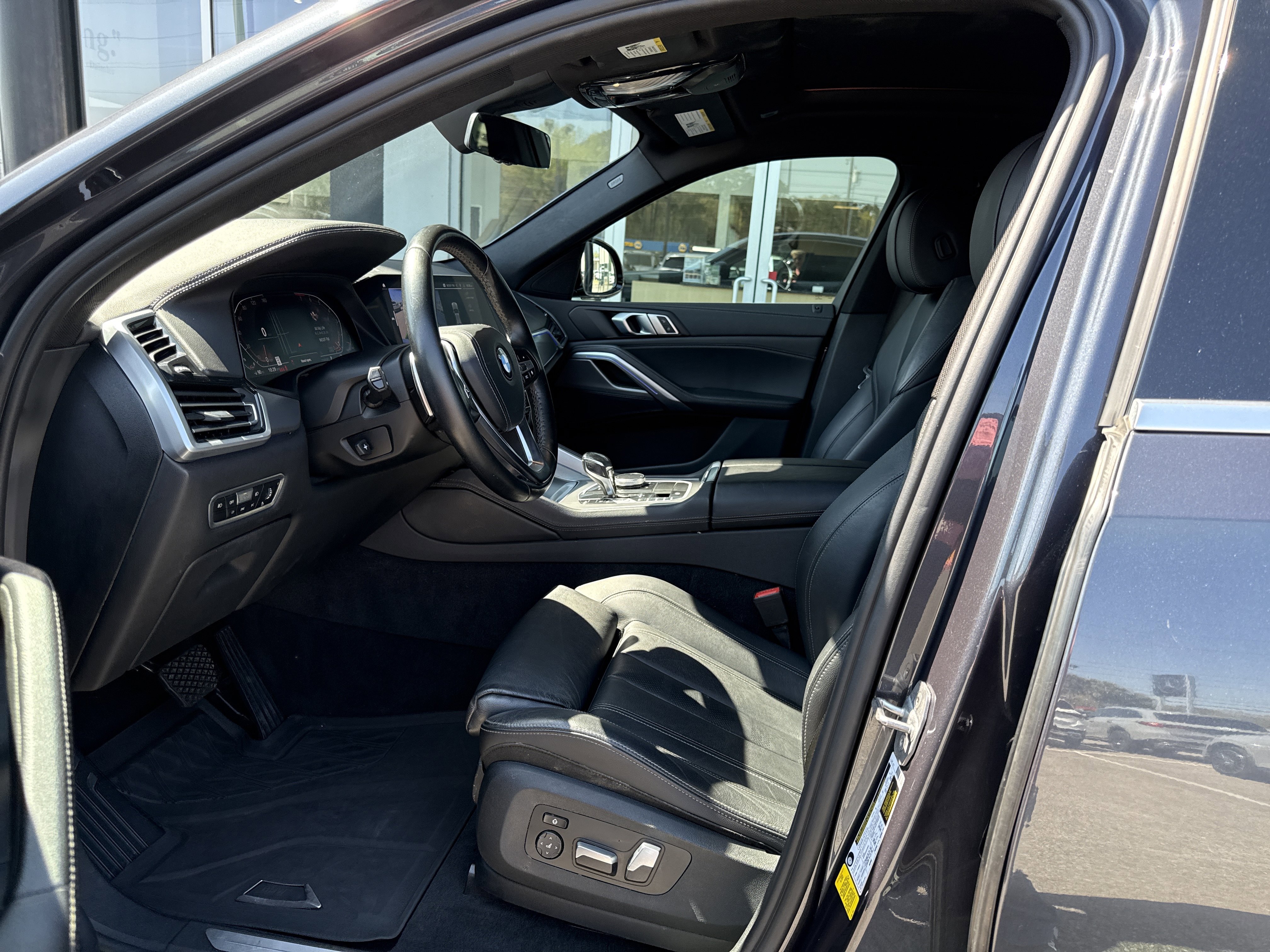 Used 2020 BMW X6 sDrive40i w/ Premium Package image 10