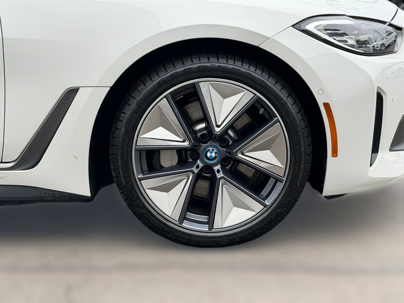 Certified 2023 BMW i4 eDrive35 image 11
