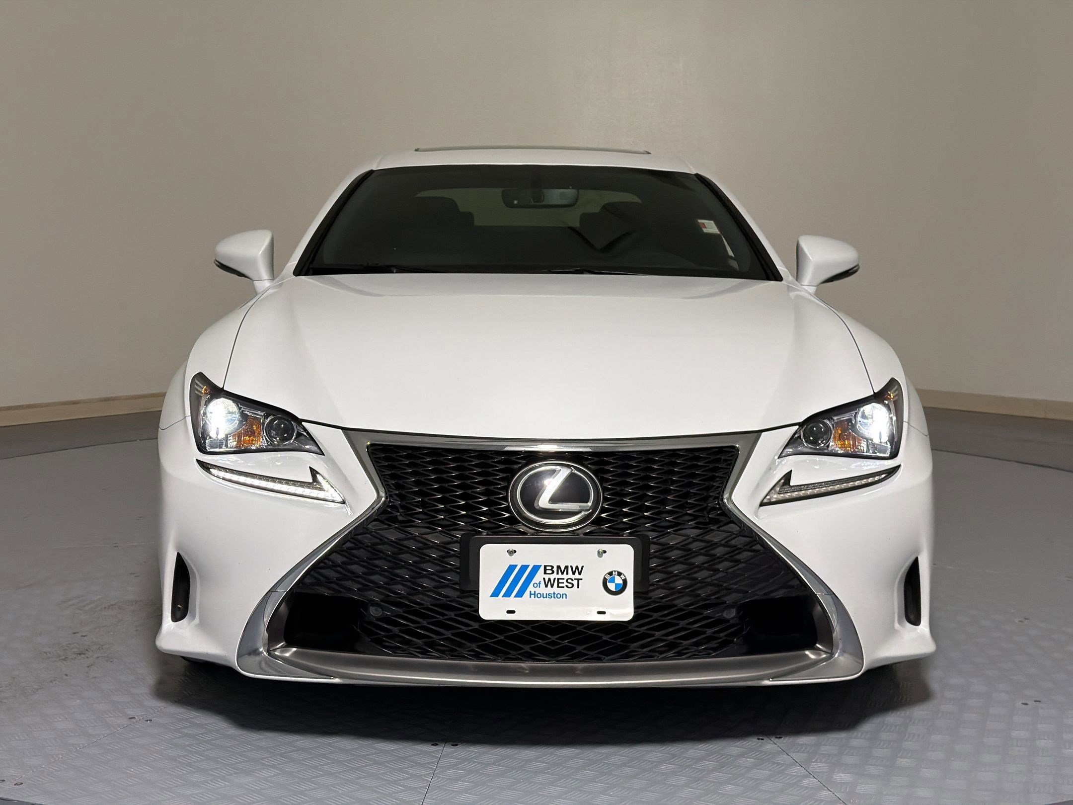 Used 2017 Lexus RC 200t F Sport RWD image 6