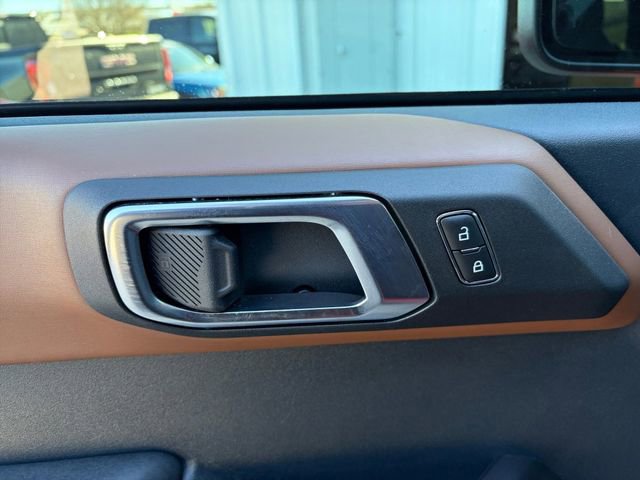Used 2024 Ford Bronco Outer Banks image 4