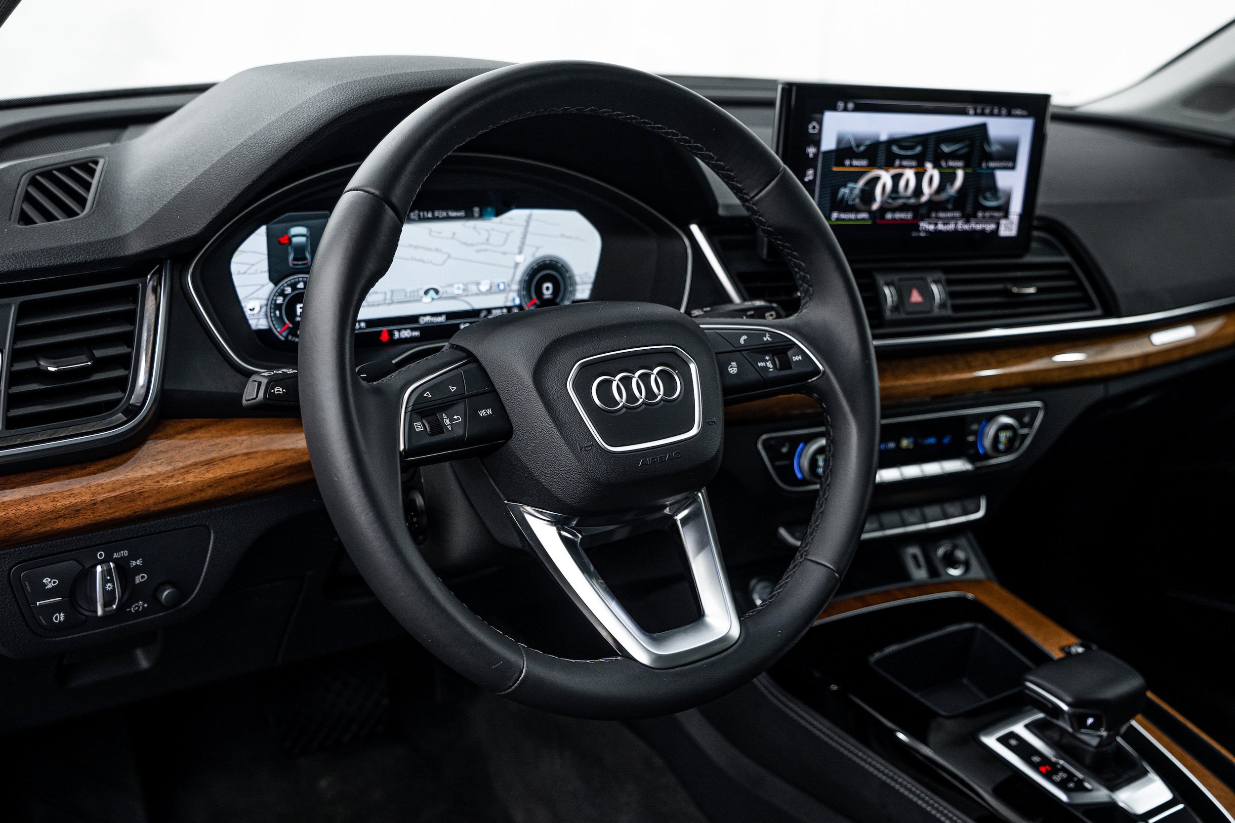 Certified 2023 Audi Q5 2.0T Premium Plus w/ Premium Plus Package AWD/4WD image 10