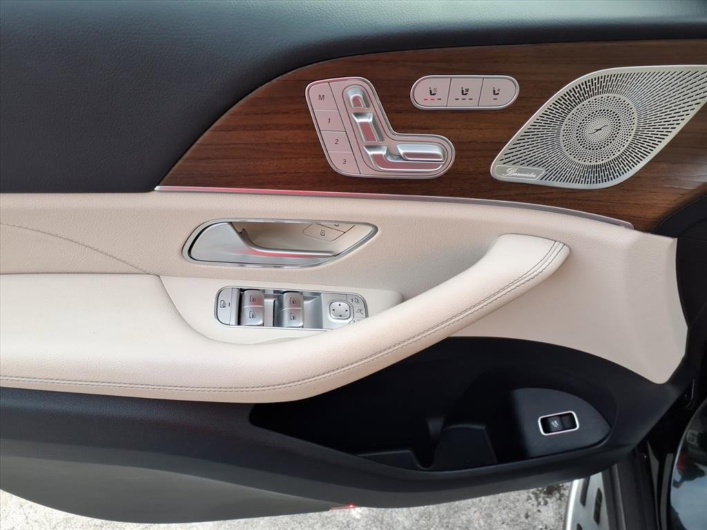 Certified 2023 Mercedes-Benz GLS 450 4MATIC image 15