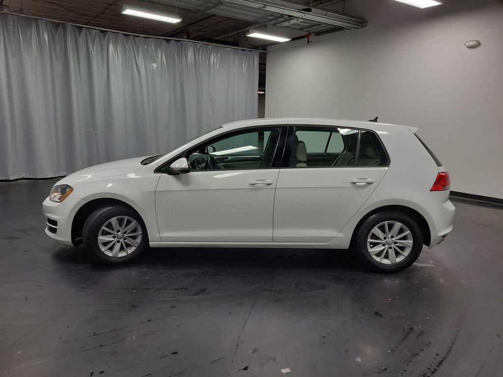 Used 2015 Volkswagen Golf S FWD image 6