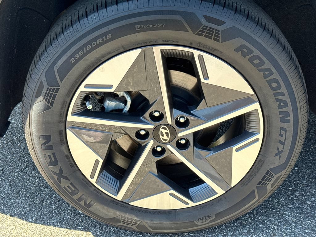 Certified 2025 Hyundai Tucson SEL AWD/4WD image 16