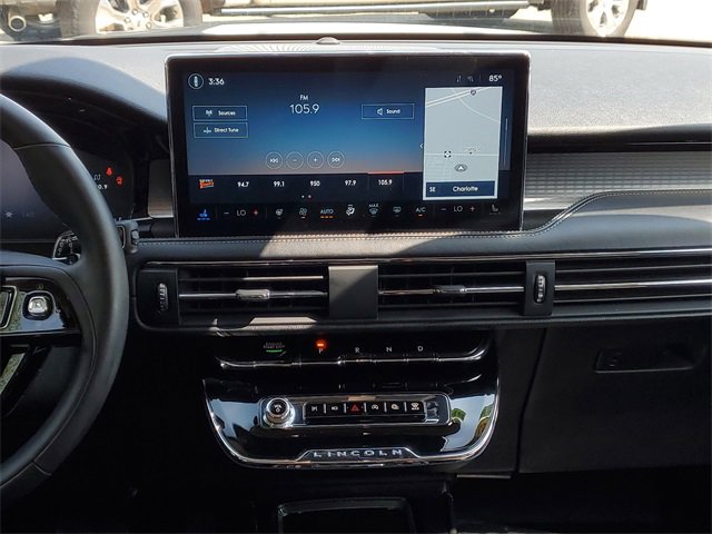 Used 2023 Lincoln Corsair AWD w/ Equipment Group 101A image 33