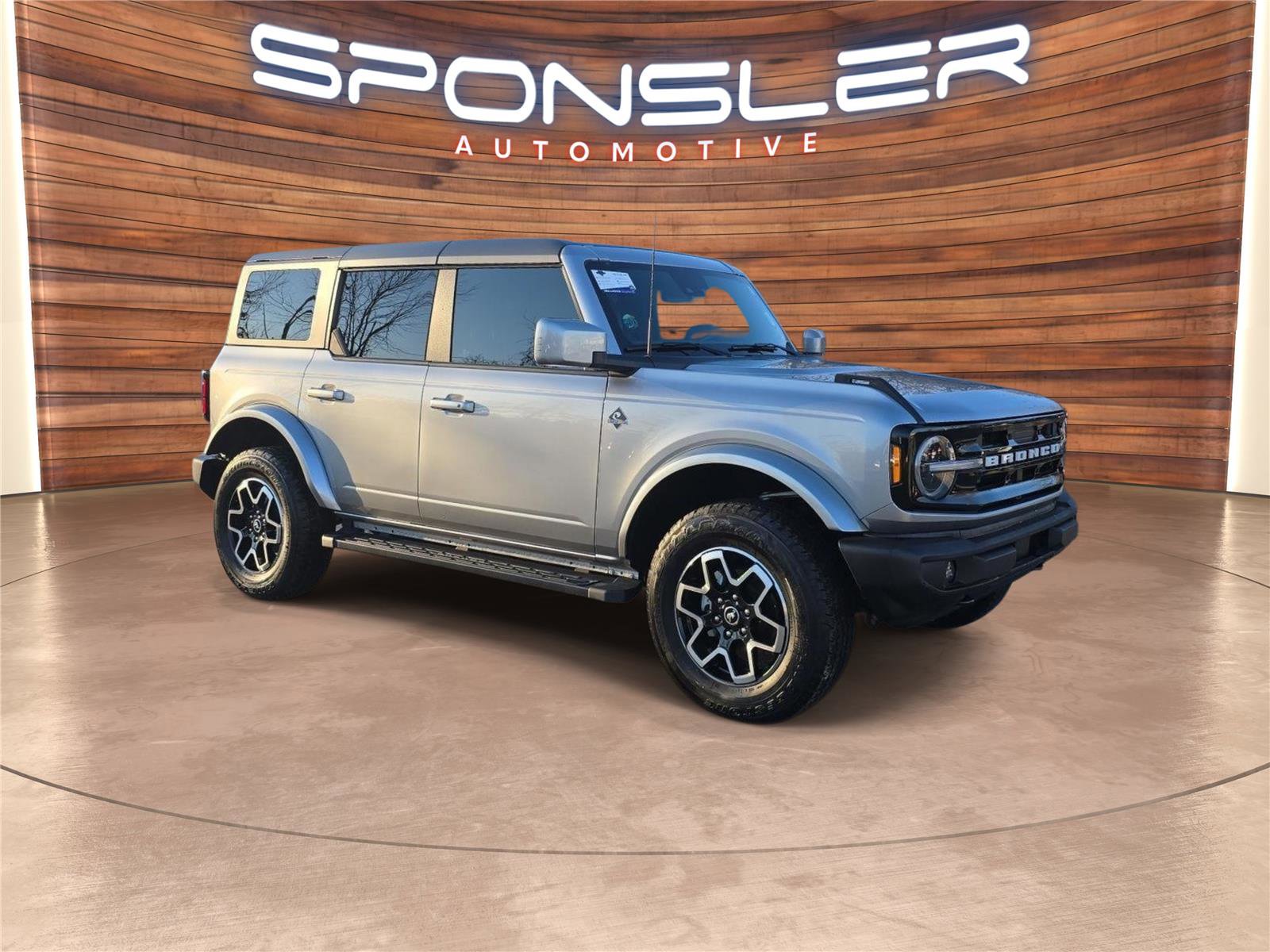 Used 2024 Ford Bronco Outer Banks image 7