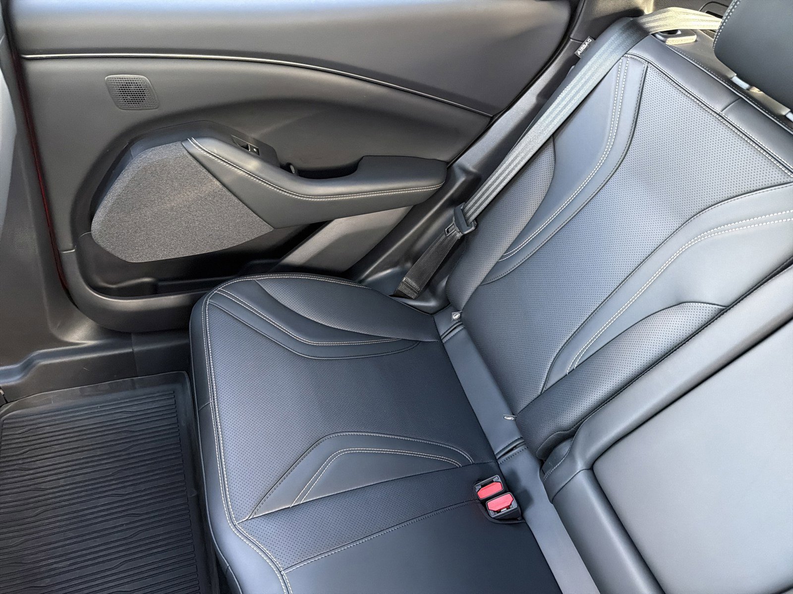 Used 2024 Ford Mustang Mach-E Premium image 12