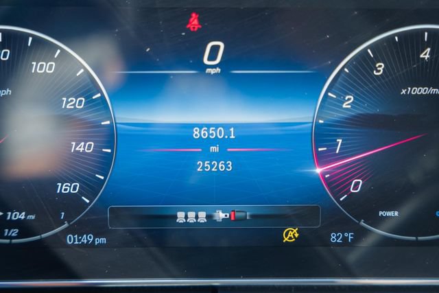 Used 2023 Mercedes-Benz C 300 4MATIC Sedan image 40