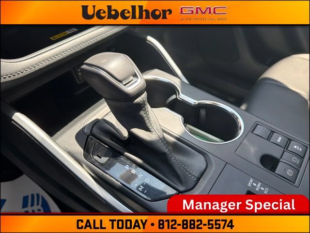 Used 2023 Toyota Highlander XLE FWD image 35