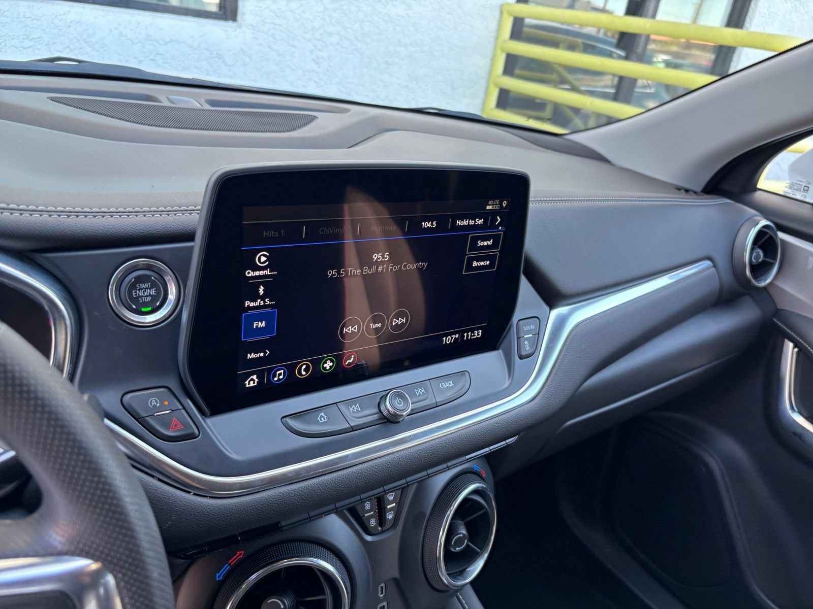 Used 2025 Chevrolet Blazer LT FWD image 20