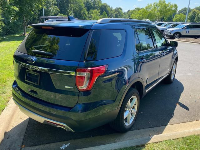 Used 2017 Ford Explorer XLT AWD/4WD image 33