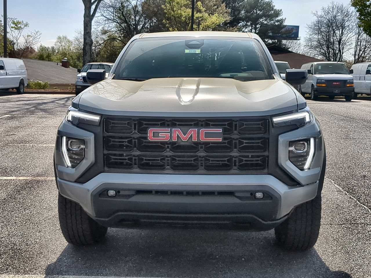 Used 2025 GMC Canyon Elevation w/ Convenience Package AWD/4WD image 3