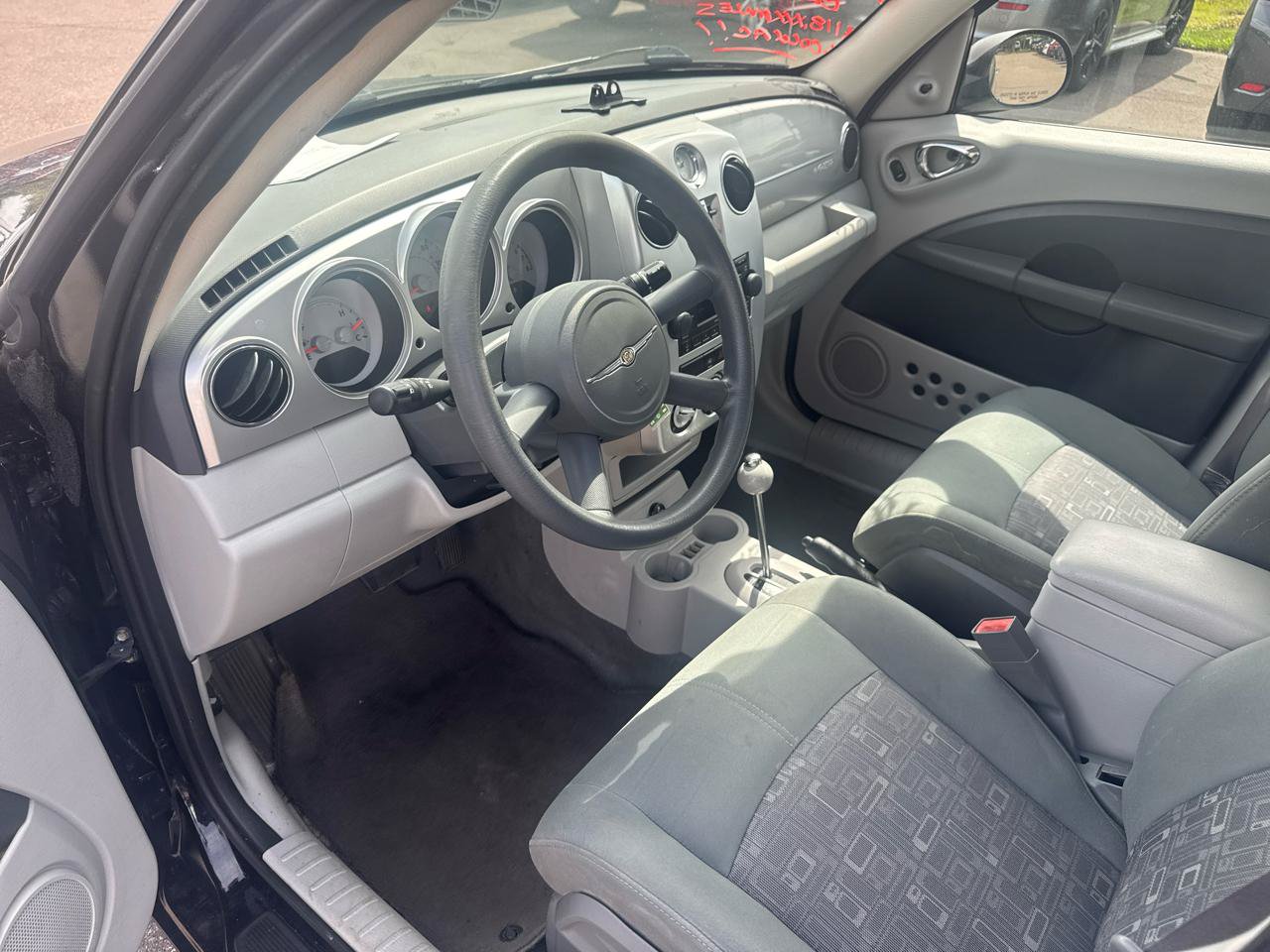 Used 2007 Chrysler PT Cruiser FWD image 9