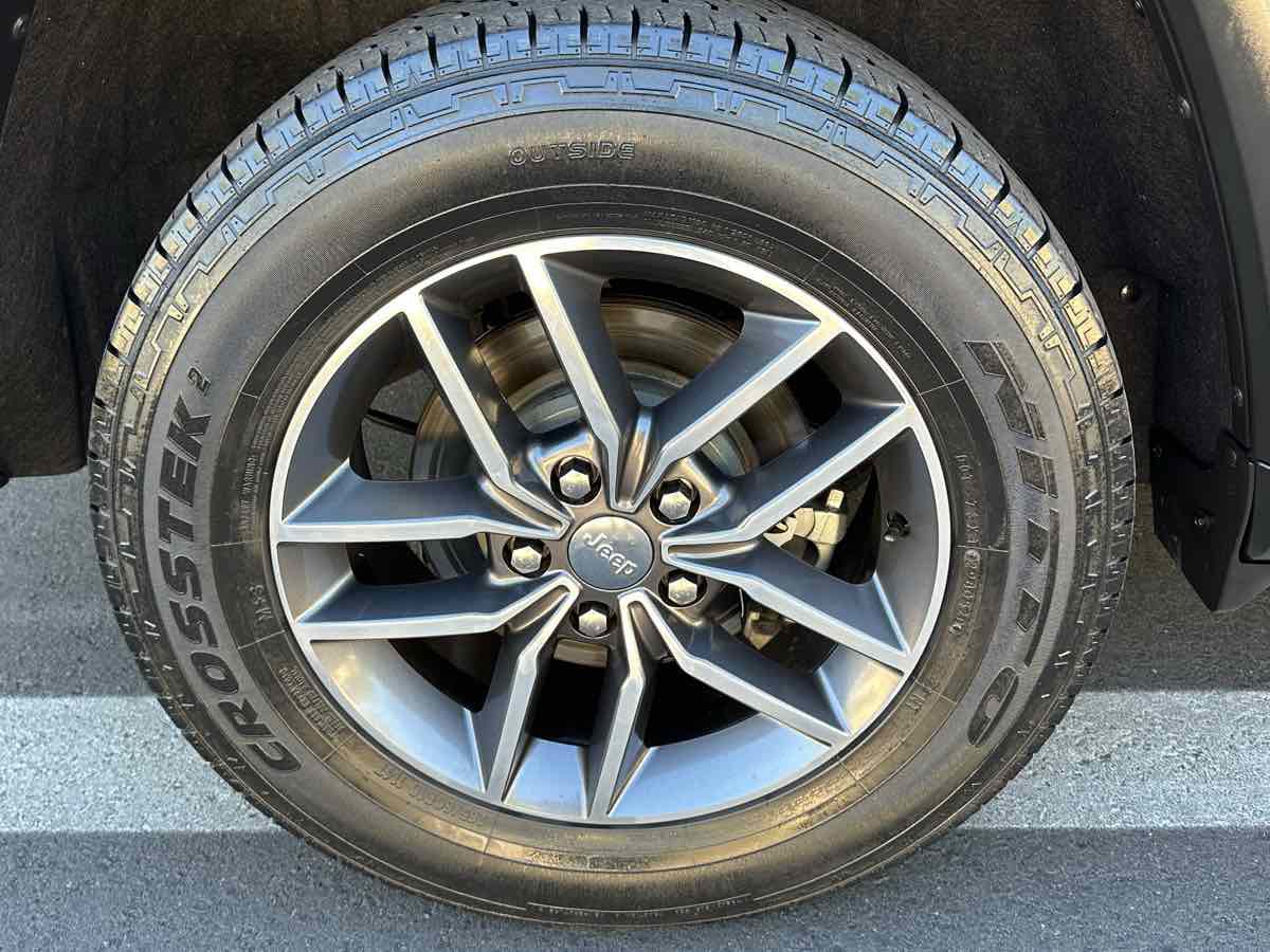 Used 2017 Jeep Grand Cherokee Limited w/ Luxury Group II AWD/4WD image 57