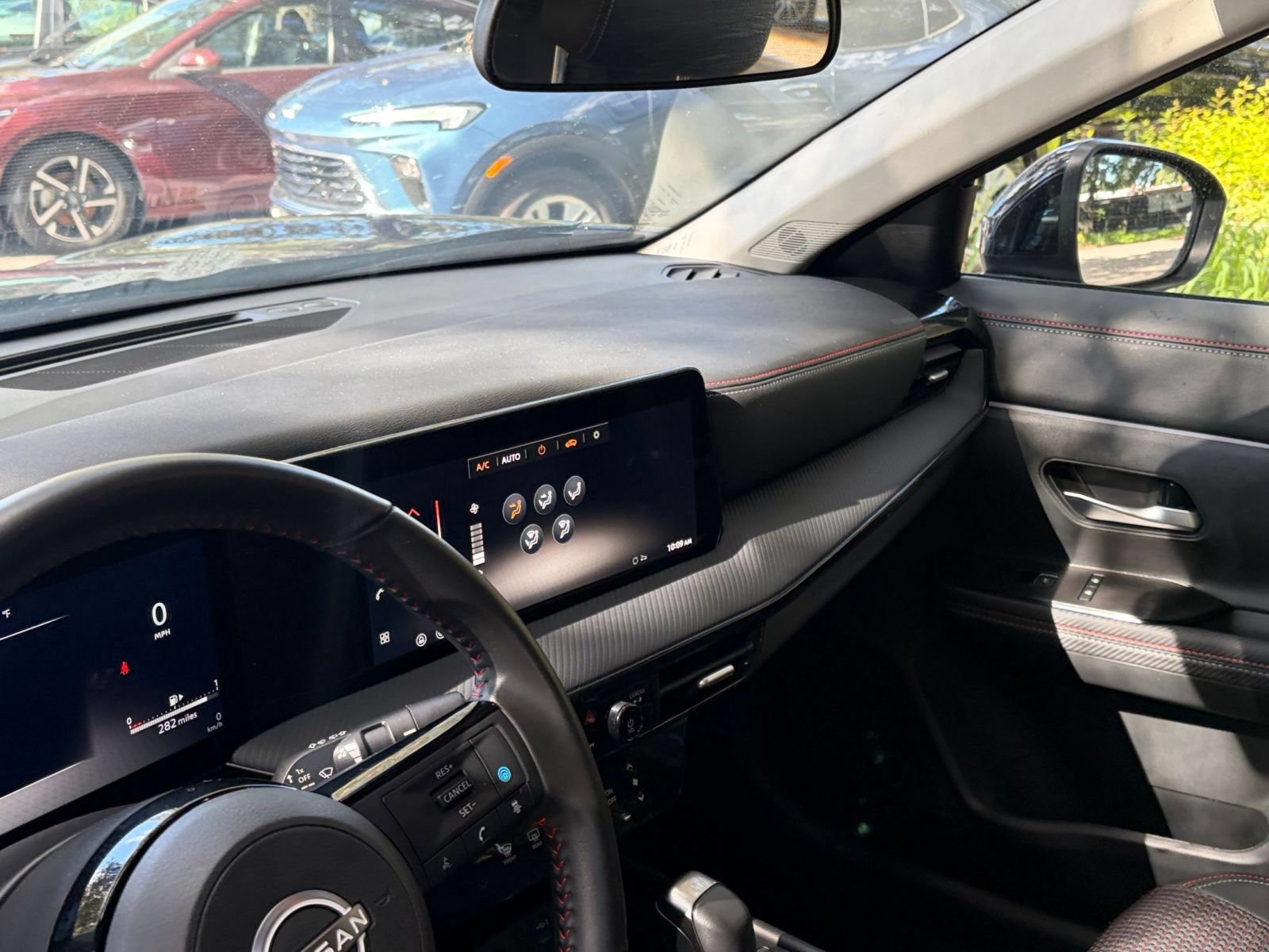 Used 2026 Nissan Kicks SR FWD image 33