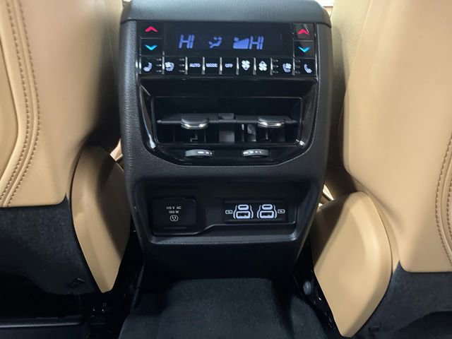 Used 2024 Jeep Grand Cherokee L Summit image 38